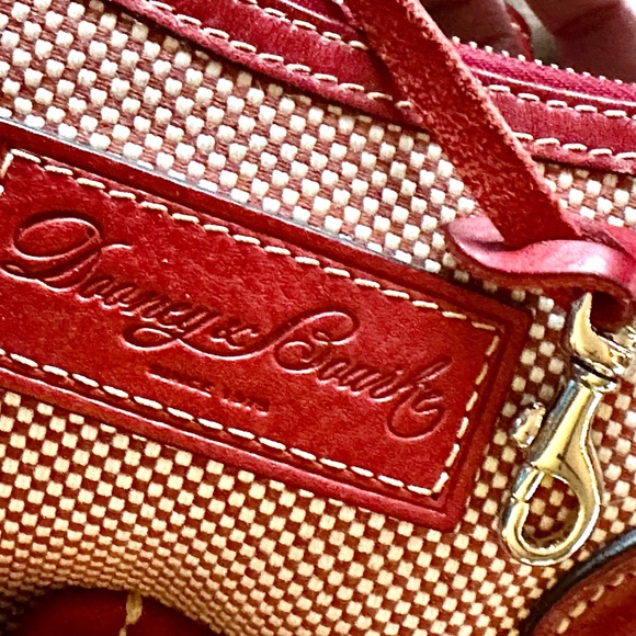 Dooney & Bourke Lucy Red Leather & Check Canvas Shoulder Bag EUC NO CALLOUTS - Picture 4 of 15